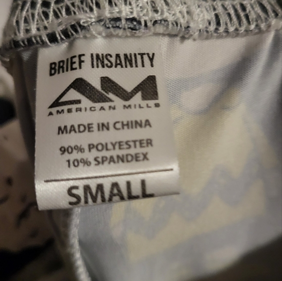 Brief Insanity Charlie Brown lounge pants.  Comfy. Small. Peanuts - Picture 4 of 6